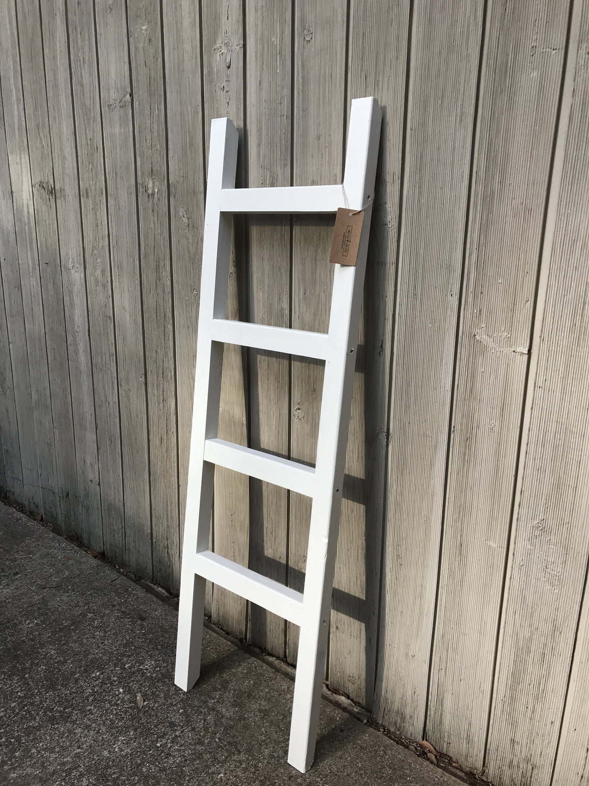 The Small Farm Ladder - ironbyironwoodworks.com